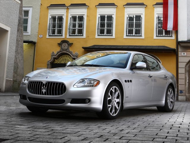 Maserati Quattroporte