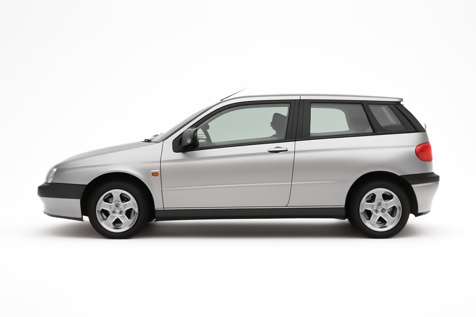 Alfa Romeo 145
