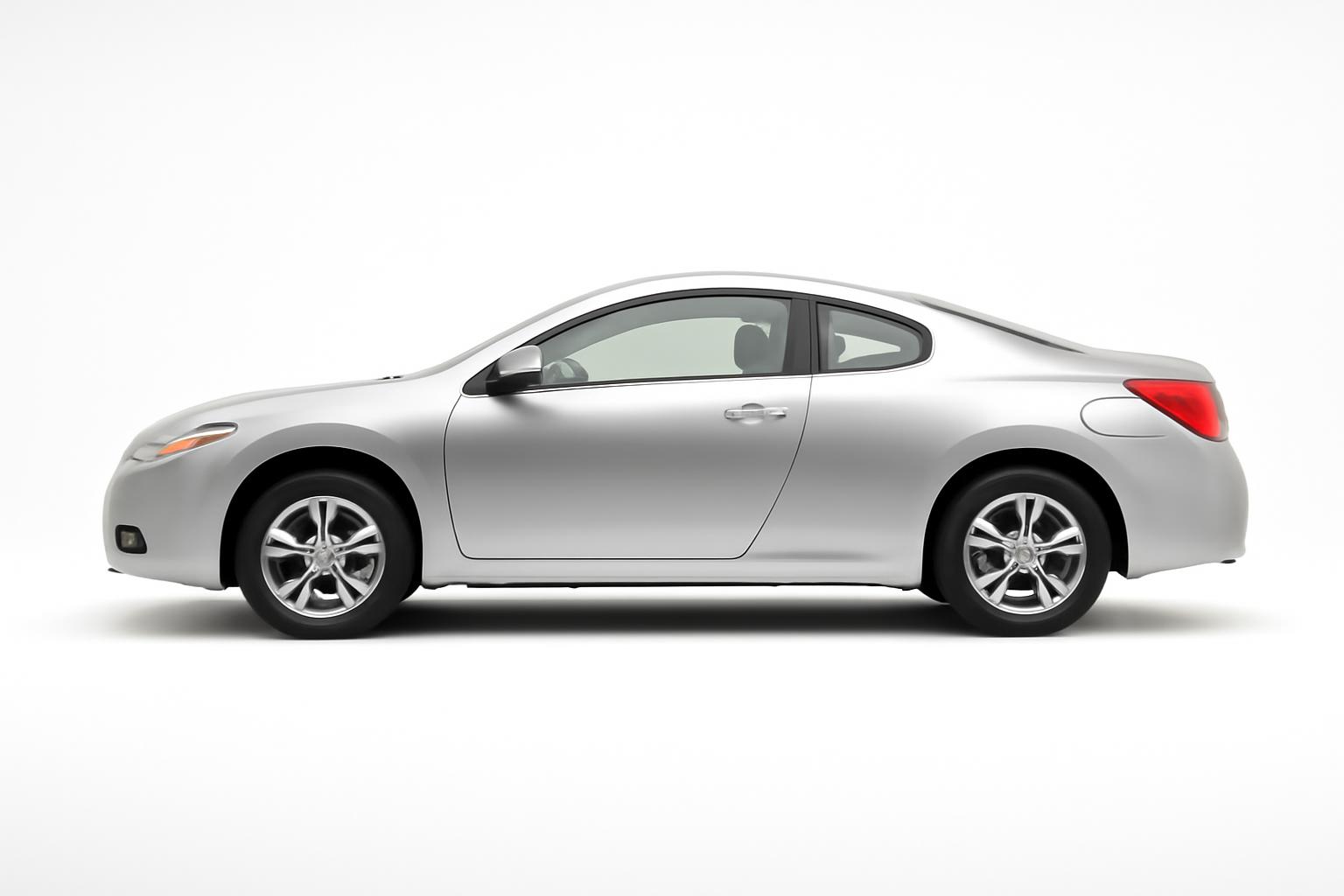 Nissan Altima Coupè